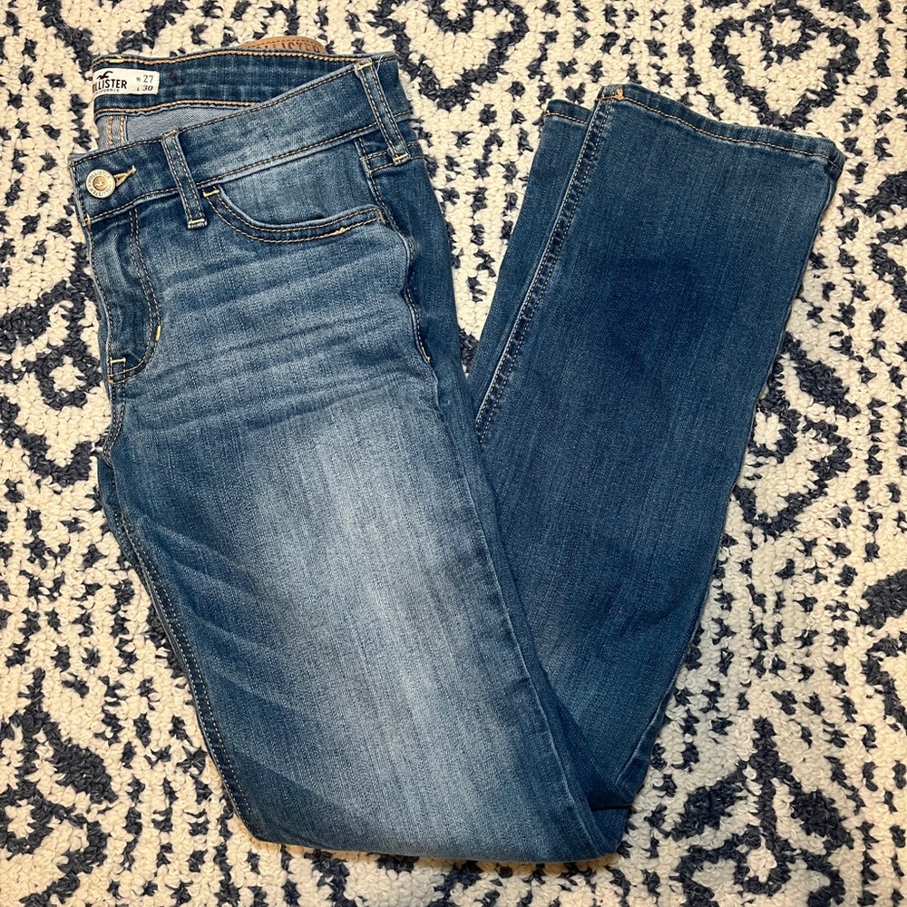 Hollister Women's Straight Leg Jeans in Classic Denim